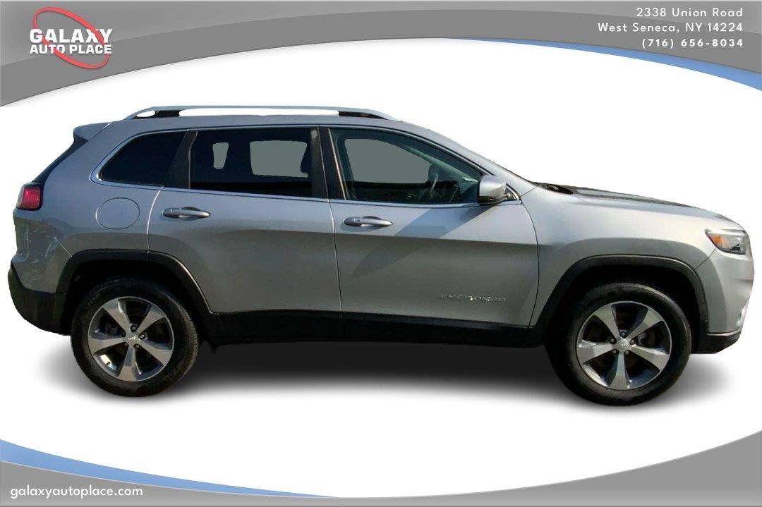Used 2019 Jeep Cherokee Limited AWD/4WD image 4