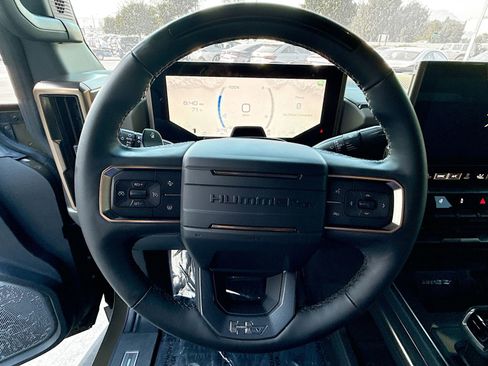 Used 2025 GMC Hummer EV 2X AWD/4WD image 11