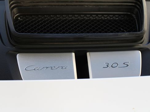 Certified 2019 Porsche 911 Carrera S image 35