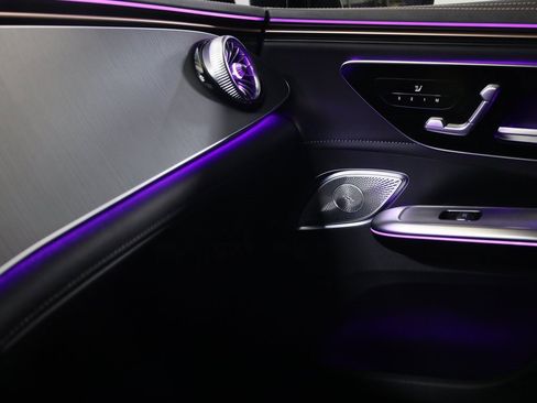 Used 2023 Mercedes-Benz EQE 500 4MATIC SUV image 27