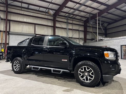 Used 2018 GMC Canyon All Terrain w/ All Terrain X Package AWD/4WD image 3