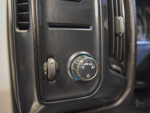 Used 2019 GMC Sierra 3500 4x4 Crew Cab w/ Sierra Convenience Package image 12