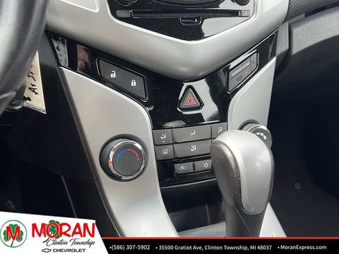 Used 2012 Chevrolet Cruze LT FWD image 21