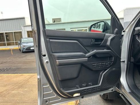 Used 2025 Toyota Tacoma SR5 image 23