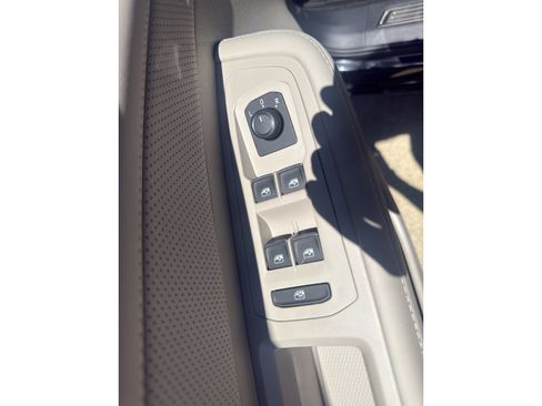 New 2026 Volkswagen Atlas SE FWD image 10