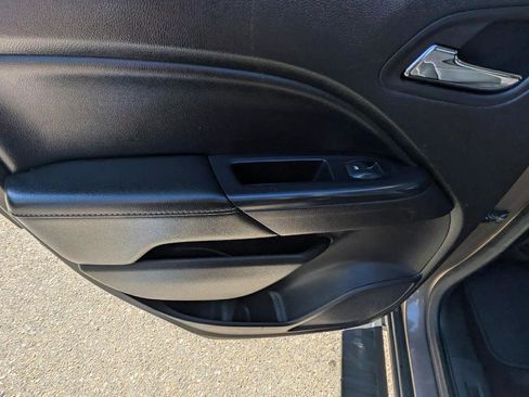 Used 2015 GMC Canyon SLT w/ Driver Alert Package image 13