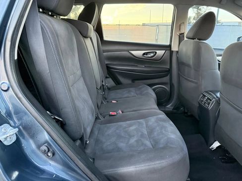 Used 2016 Nissan Rogue SV image 20