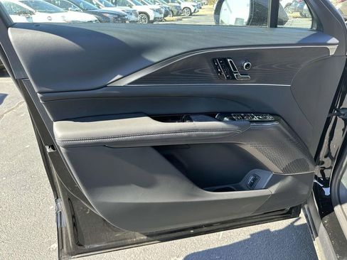 New 2025 Cadillac Lyriq Luxury image 14