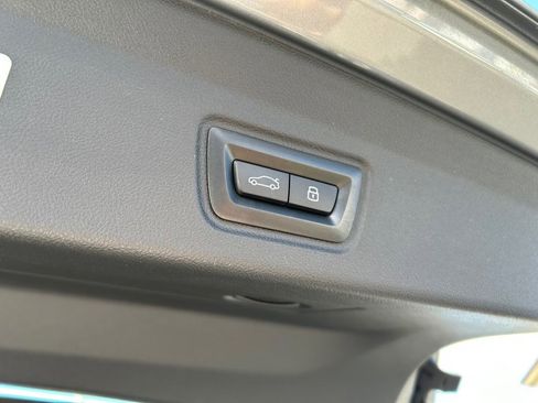 Used 2023 BMW i4 eDrive40 image 64