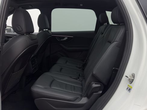 Used 2025 Audi Q7 3.0T Premium Plus AWD/4WD image 27