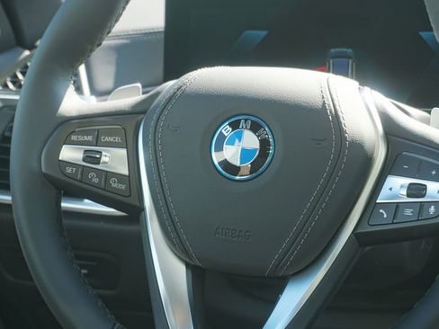 New 2026 BMW X5 xDrive50e image 15