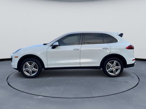 Used 2016 Porsche Cayenne AWD/4WD image 4