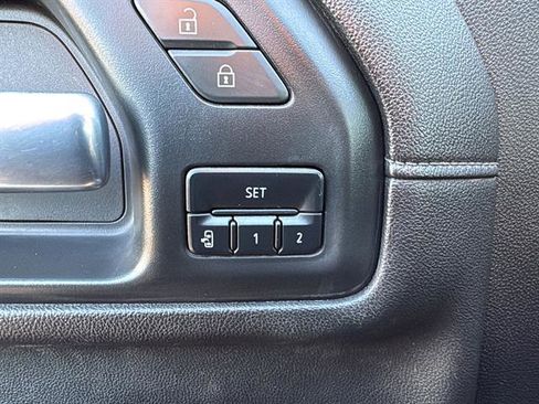 Used 2023 Chevrolet Silverado 2500 LTZ image 16