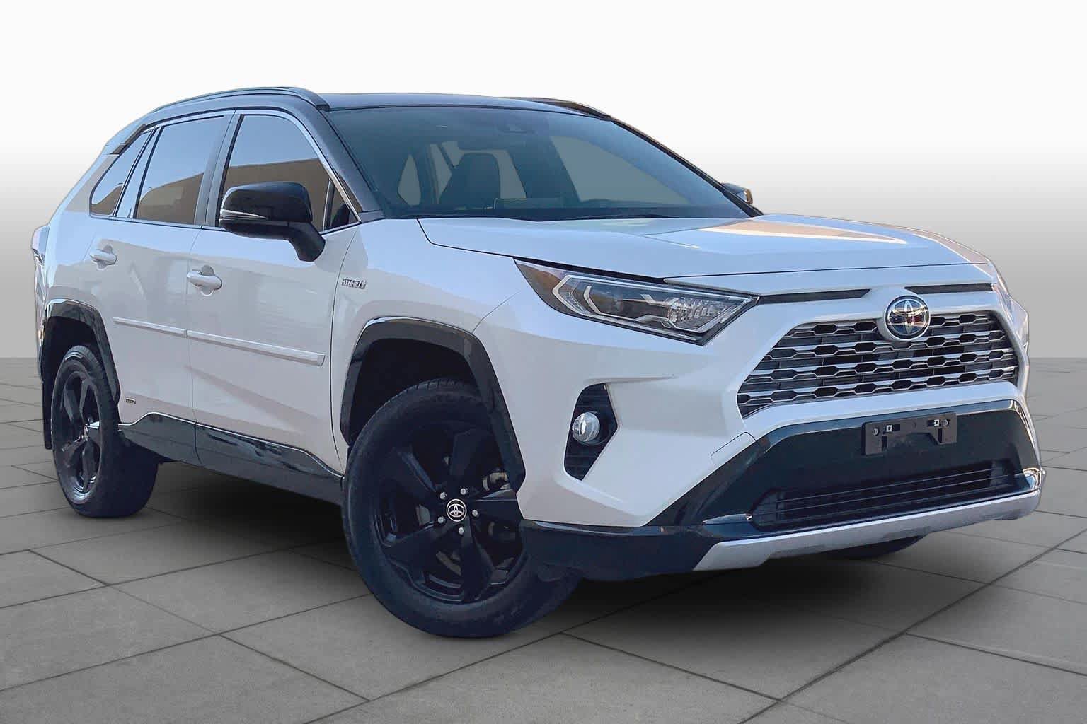 Used 2020 Toyota RAV4 XSE AWD/4WD image 3