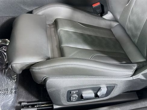 Used 2024 BMW M4 xDrive Competition w/ Executive Package image 21