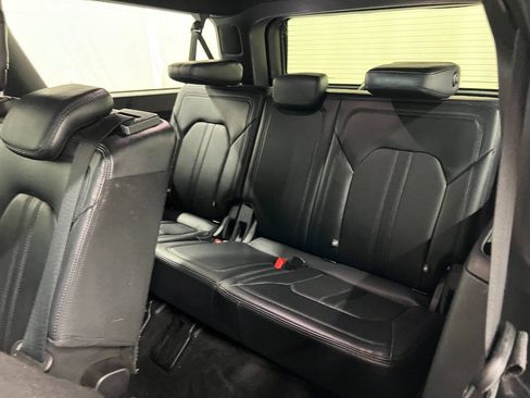 Used 2019 Ford Expedition Max Limited AWD/4WD image 10
