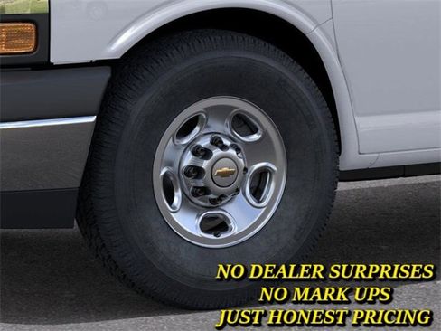 New 2025 Chevrolet Express 3500 Work Van w/ Driver Convenience Package image 9