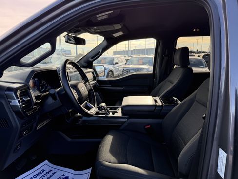 Certified 2022 Ford F150 XLT w/ Equipment Group 302A High image 18