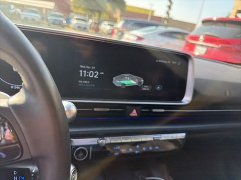 Used 2023 Hyundai Ioniq 6 Limited image 11