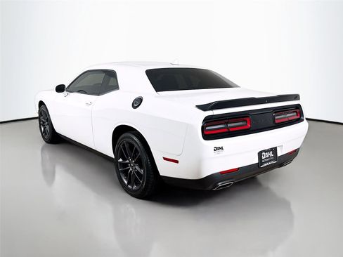 Used 2022 Dodge Challenger GT w/ Plus Package image 10