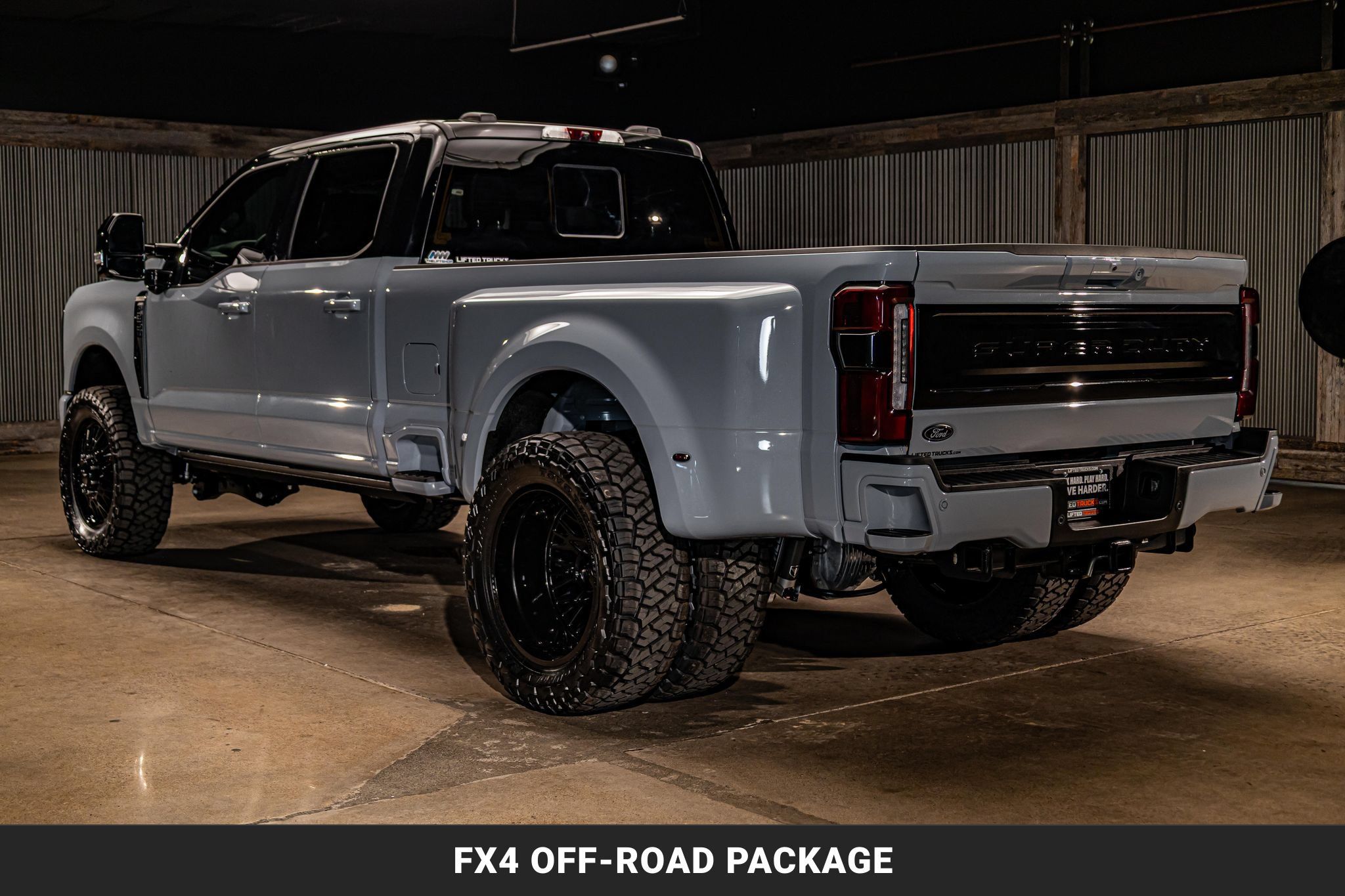 Used 2026 Ford F350 Platinum w/ FX4 Off-Road Package AWD/4WD image 7
