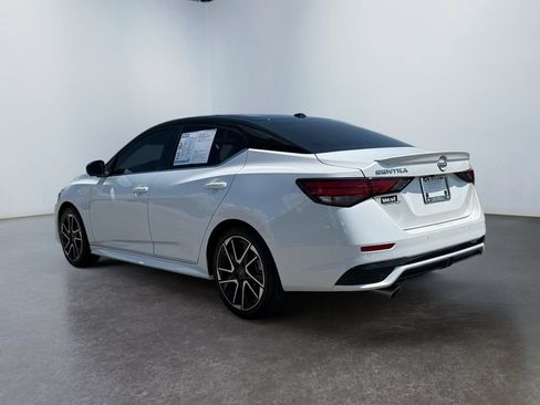 Used 2025 Nissan Sentra SR w/ SR Premium Package FWD image 5