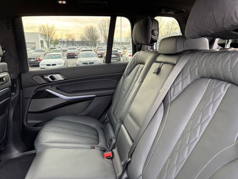 Certified 2025 BMW X7 M60i w/ Executive Package image 31