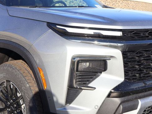 New 2026 Chevrolet Traverse Z71 w/ Enhanced Driving Package image 3