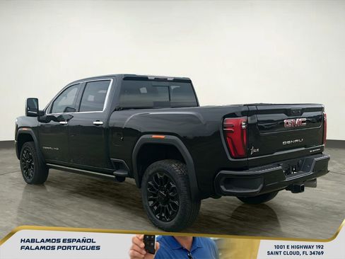 New 2026 GMC Sierra 2500 Denali w/ Denali Reserve Package image 4