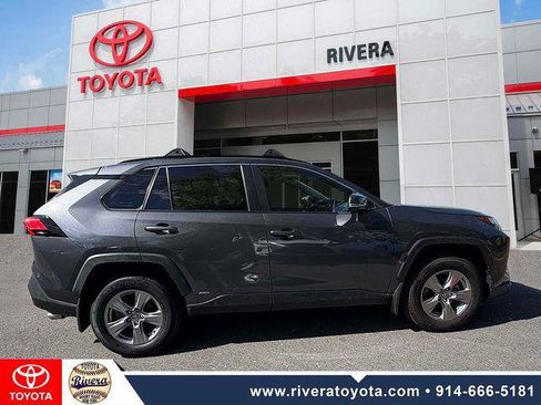 Certified 2023 Toyota RAV4 XLE w/ Convenience Package AWD/4WD image 4