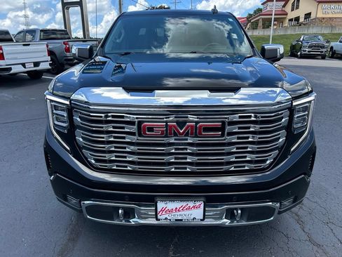 Used 2024 GMC Sierra 1500 Denali AWD/4WD image 2
