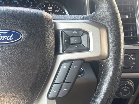 Used 2018 Ford F150 Lariat w/ Equipment Group 502A Luxury AWD/4WD image 22