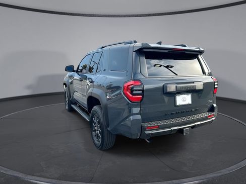 Used 2026 Toyota 4Runner SR5 AWD/4WD image 10