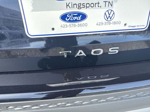 New 2025 Volkswagen Taos SE image 6