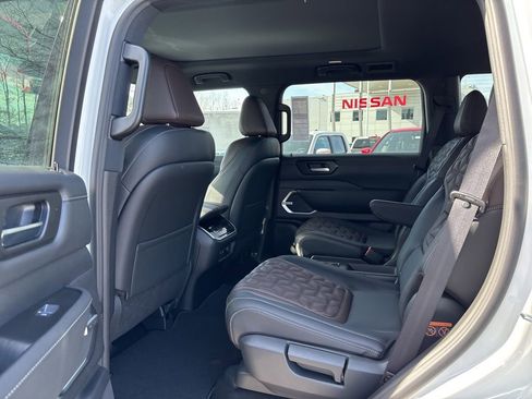 New 2026 Nissan Armada Platinum image 14