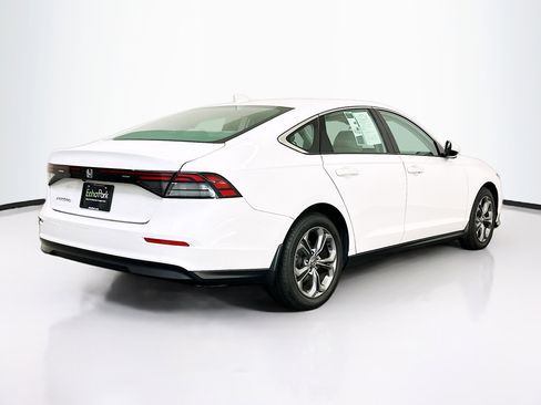 Used 2024 Honda Accord EX image 9