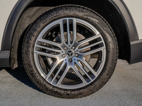 Used 2025 Mercedes-Benz GLS 450 4MATIC image 15