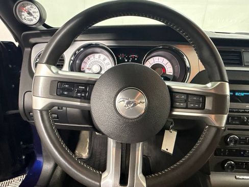 Used 2010 Ford Mustang GT RWD image 21