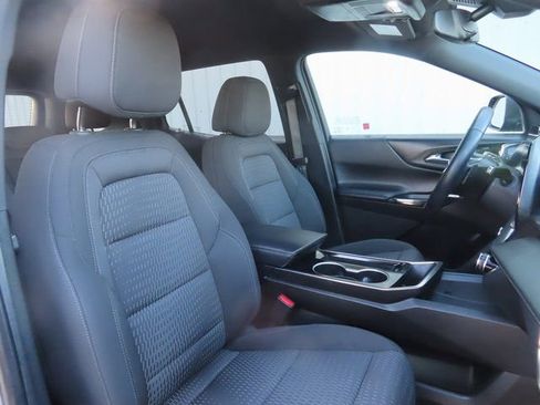 Used 2025 Chevrolet Equinox LT image 25