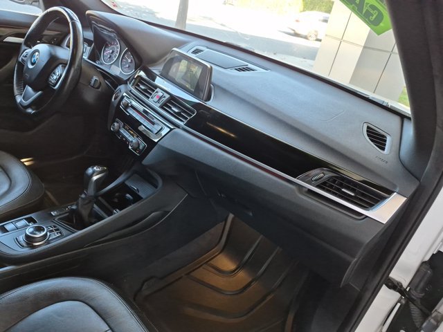 Used 2018 BMW X1 xDrive28i AWD/4WD image 6