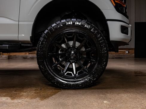 Used 2026 Ford F150 XLT w/ XLT Black Appearance Package AWD/4WD image 12