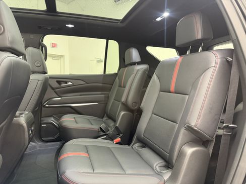 Used 2025 Chevrolet Traverse RS w/ LPO, Floor Liner Package image 26