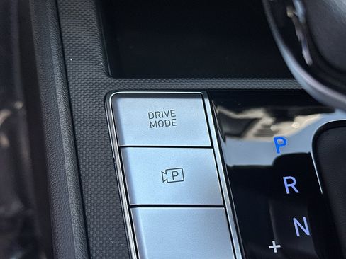 New 2026 Hyundai Elantra Hybrid FWD image 21