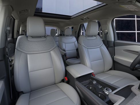 New 2026 Ford Explorer Active w/ Active Comfort Package AWD/4WD image 38