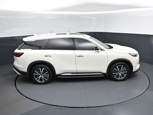 Used 2023 INFINITI QX60 Sensory w/ Vision Package AWD/4WD image 33