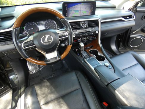 Used 2020 Lexus RX 350L FWD w/ Premium Package image 21