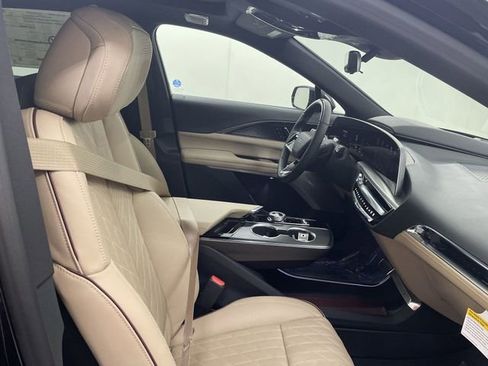 New 2026 Cadillac Lyriq V w/ LPO, Floor Liner Package image 25