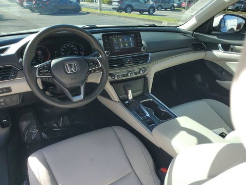 Used 2022 Honda Accord LX image 11