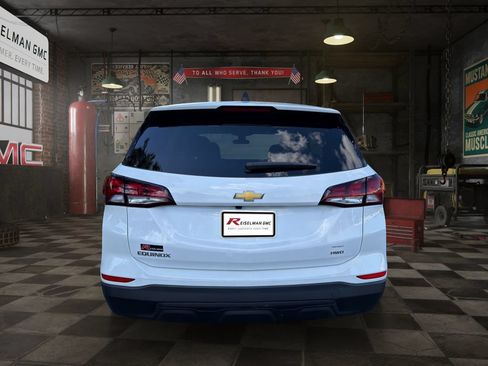 Certified 2023 Chevrolet Equinox LS w/ LS Convenience Package AWD/4WD image 4