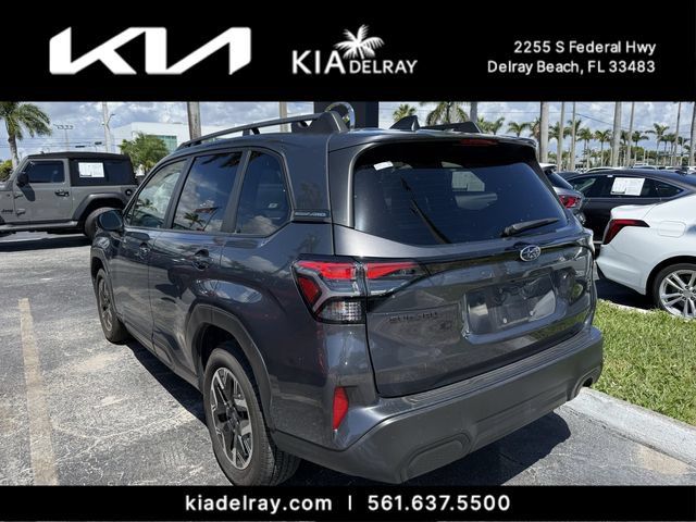 Used 2025 Subaru Forester Premium AWD/4WD image 3